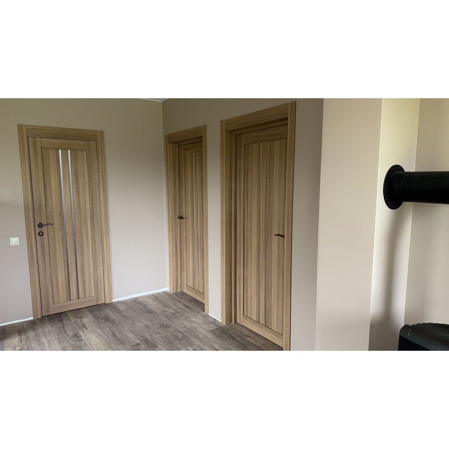 Durvis "LINEA 2" zelta ozols, ar bronzas furnitūru